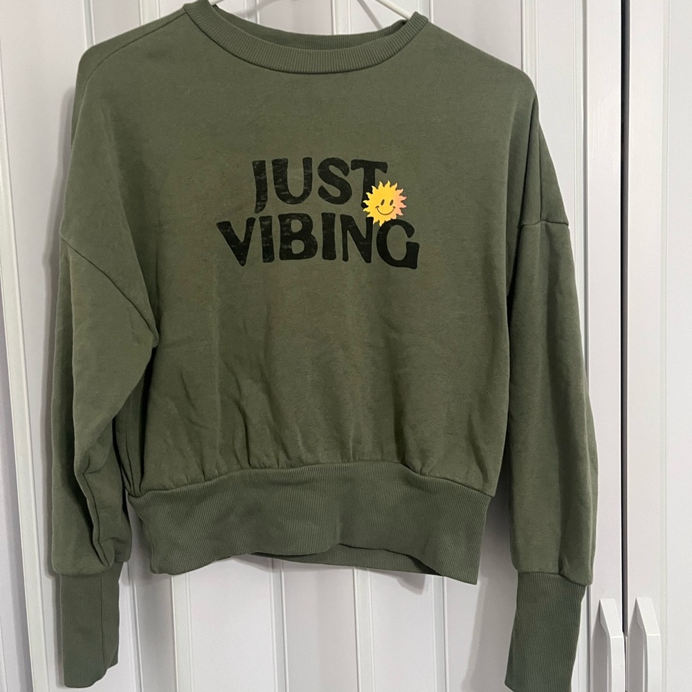 Old Navy preowned Teen XS loose fit green sweatshirt - Picture 1 of 4